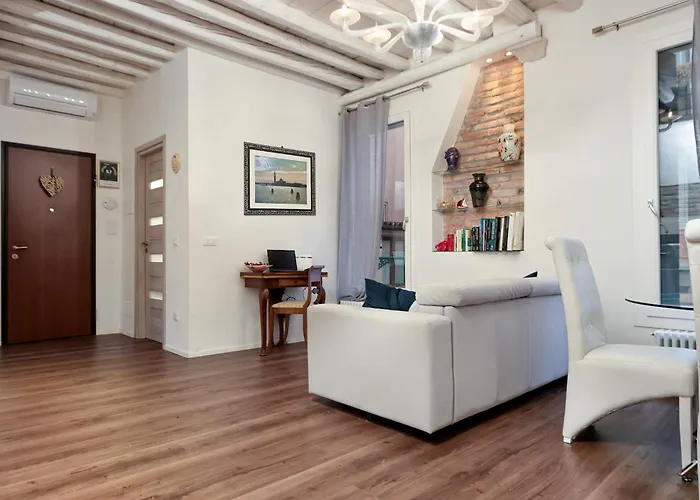 شقة Sara S Luxury Five Minutes From Piazza San Marco البندقية