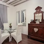 Sara S Luxury Five Minutes From Piazza San Marco Lejlighed *