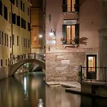 Lejlighed Sara S Luxury Five Minutes From Piazza San Marco *