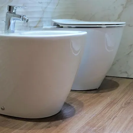 Lägenhet Sara S Luxury Five Minutes From Piazza San Marco