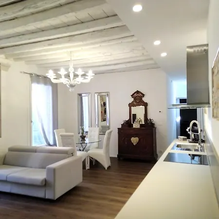 Sara S Luxury Five Minutes From Piazza San Marco Apartamento *