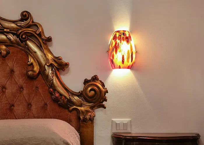 Sara S Luxury Five Minutes From Piazza San Marco Венеция