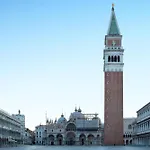 Sara S Luxury Five Minutes From Piazza San Marco דירה